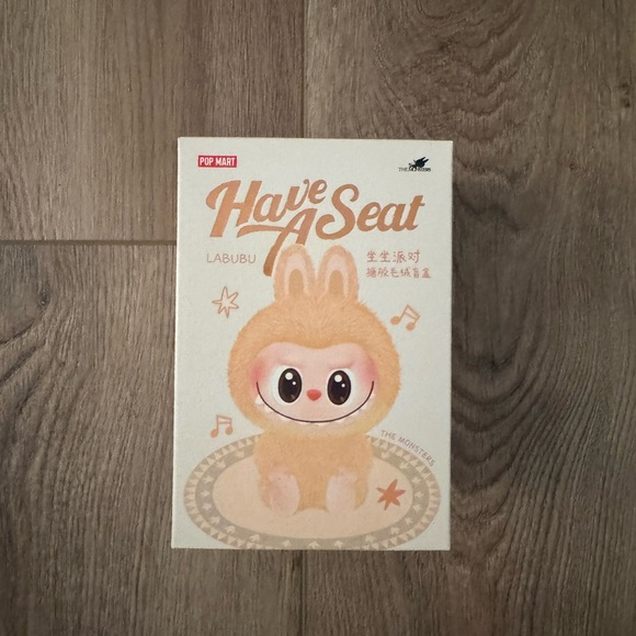 Purple Zizi Labubu Keychain - Picture 5 of 11